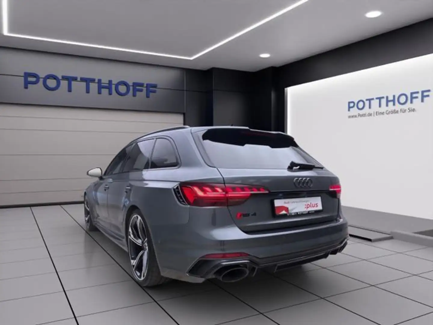 Audi RS4 RS4 Avant Q PANO NAVI B&O HuD SITZHZG Grau - 2