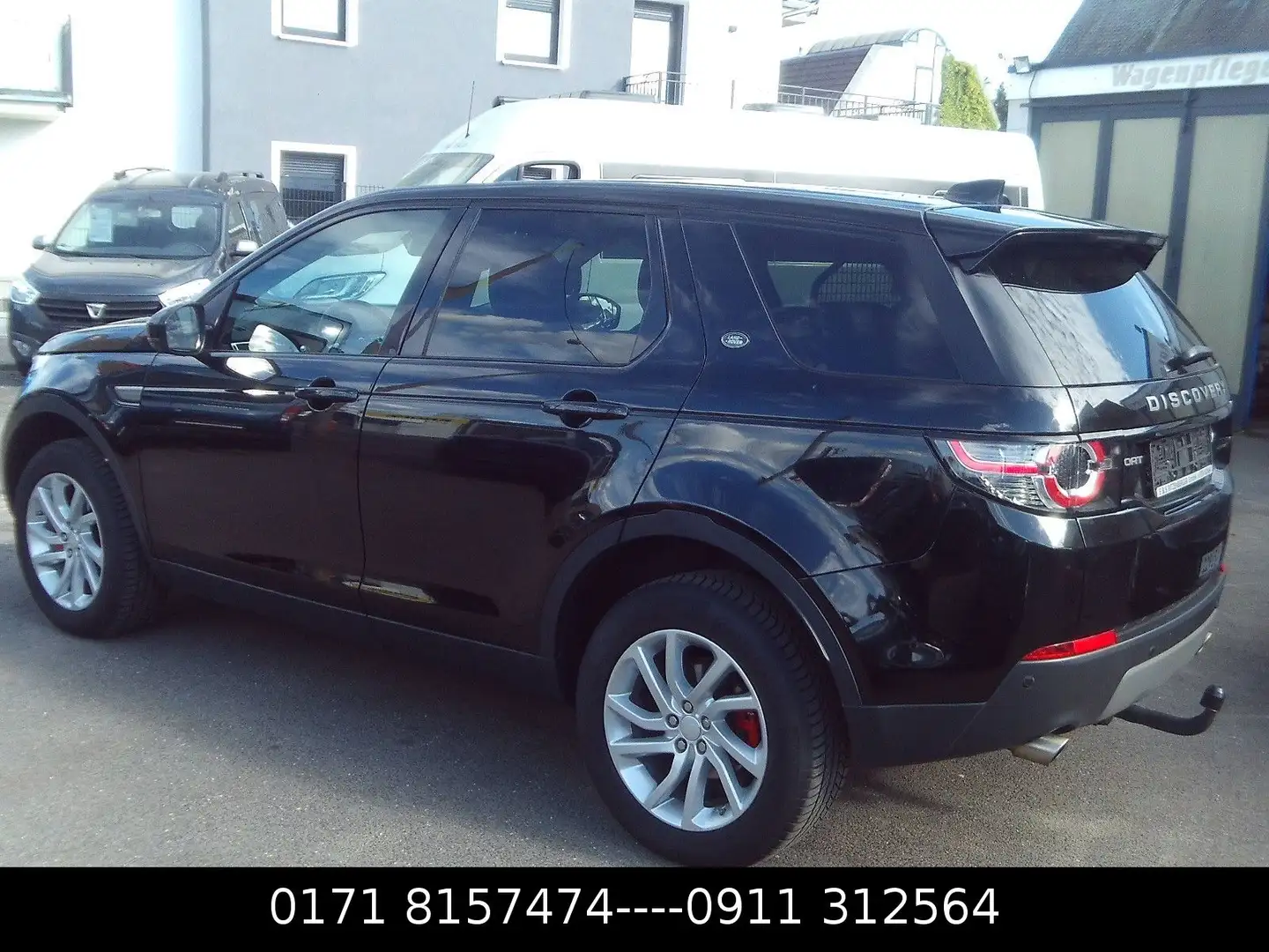 Land Rover Discovery Sport SE AWD Zwart - 2