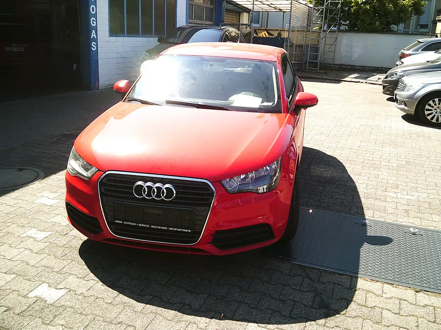 Audi A1 Attraction (8X1) Rot - 2