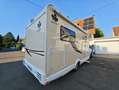 Caravans-Wohnm Ahorn Ahorn Canada AE (Alkoven/Einzelbetten) Beige - thumbnail 3