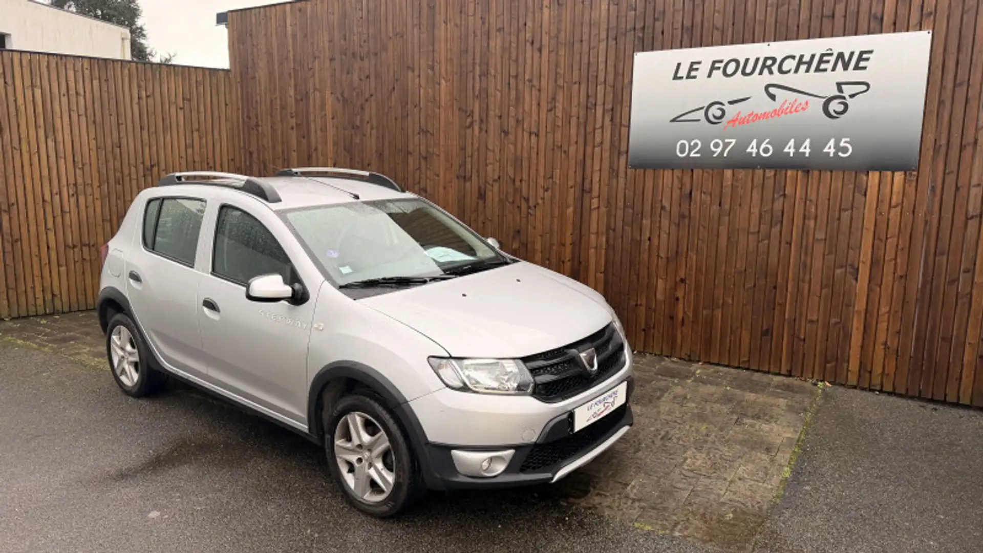 Dacia Sandero 0.9 TCE 90CH STEPWAY AMBIANCE Gris - 1
