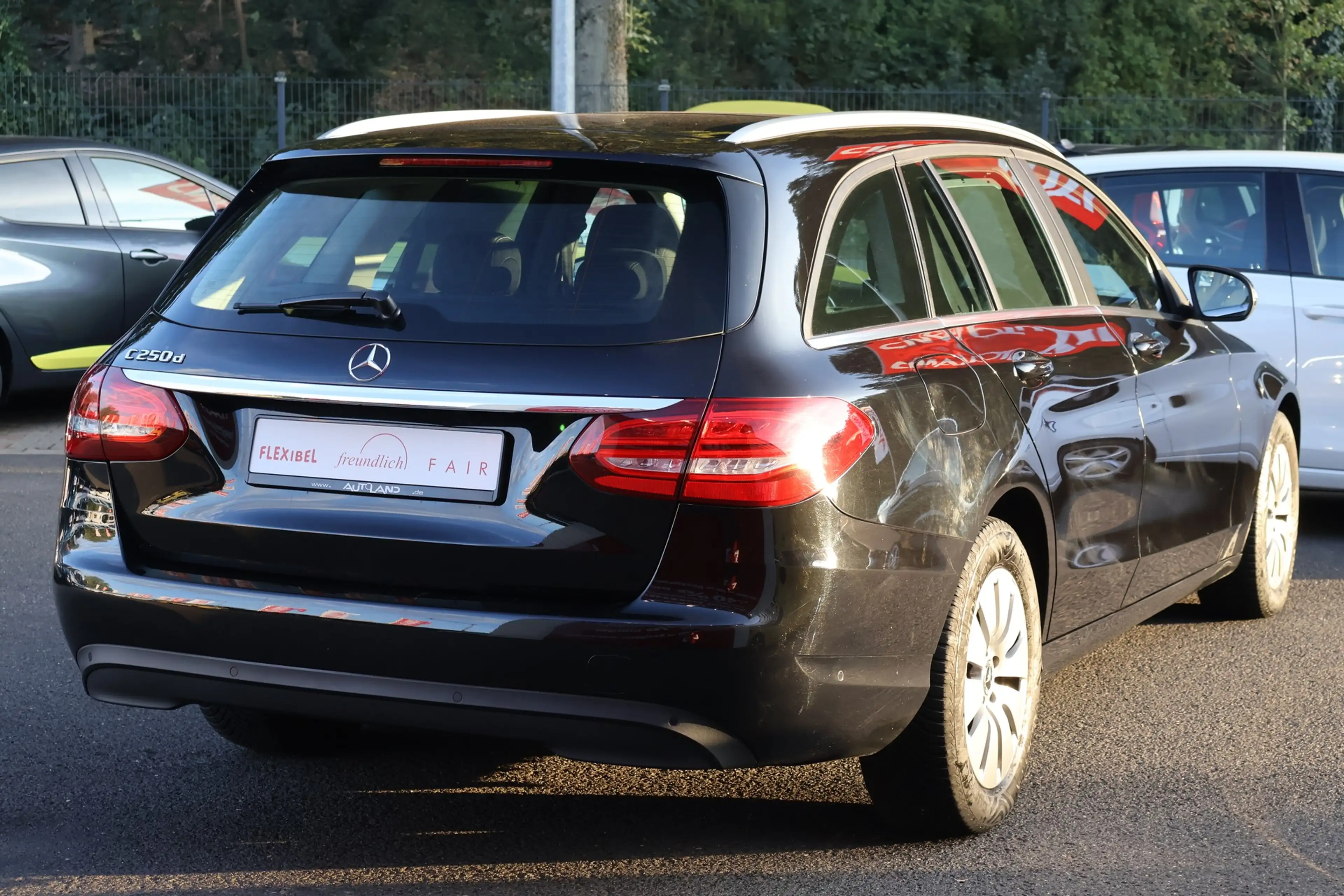 Mercedes-Benz C 250 C250 T-Modell  Avantgarde LED Navi Totwinkel ACC — photo 5