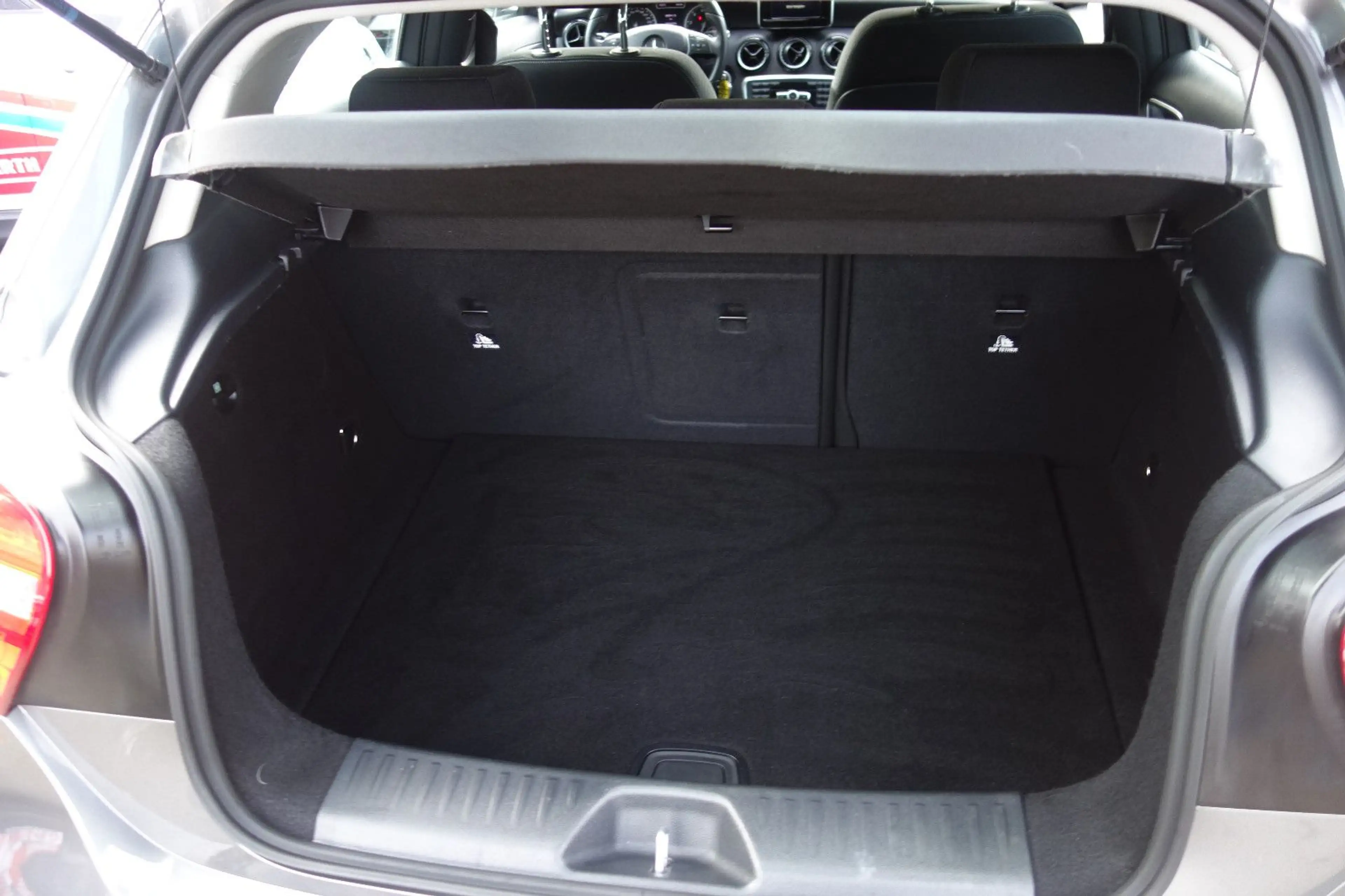 Mercedes-Benz A 180 A 180 BlueEfficiency Automatik — photo 9