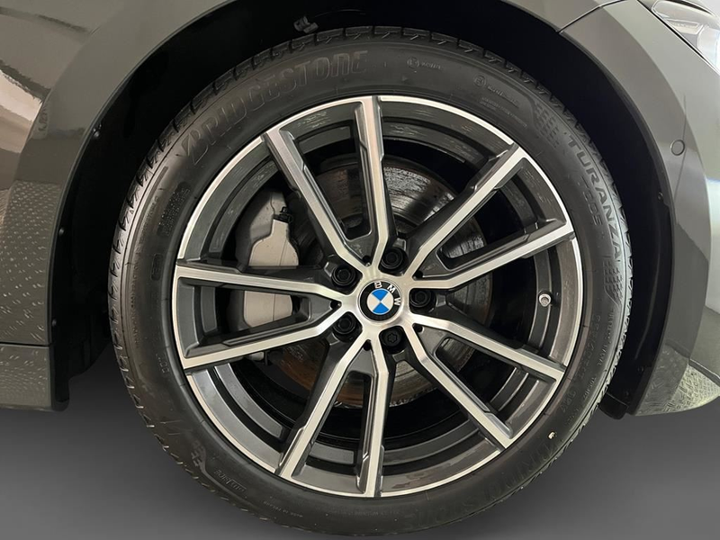 BMW 330 — photo 15