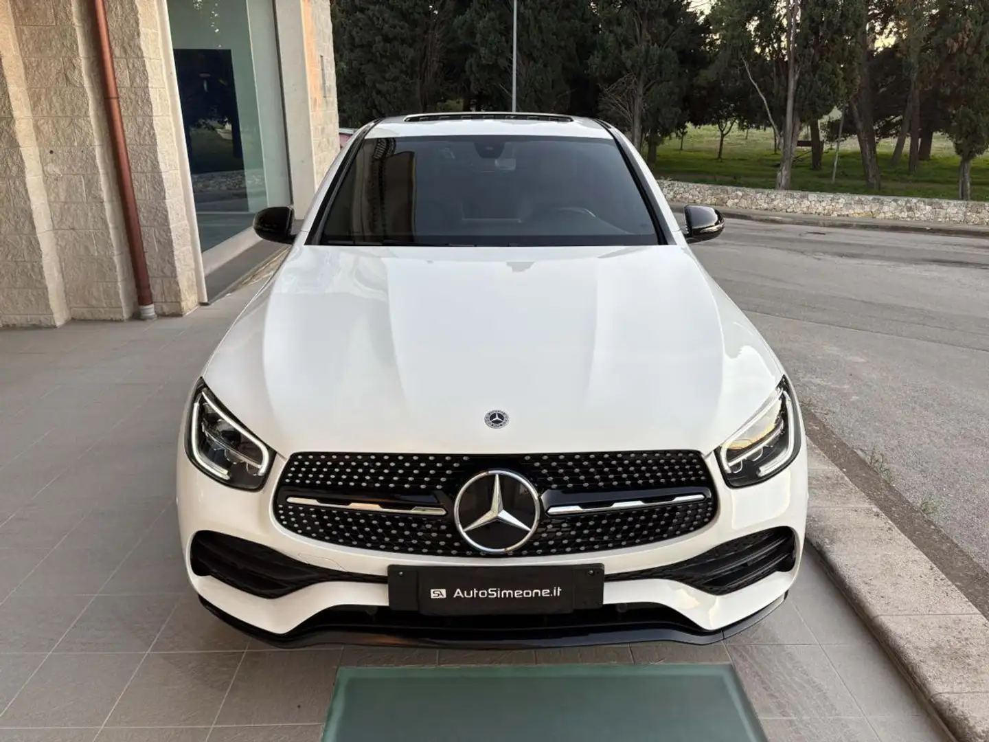 Mercedes-Benz GLC 220 d 4Matic Coupé Premium Plus Night Edition Bianco - 2