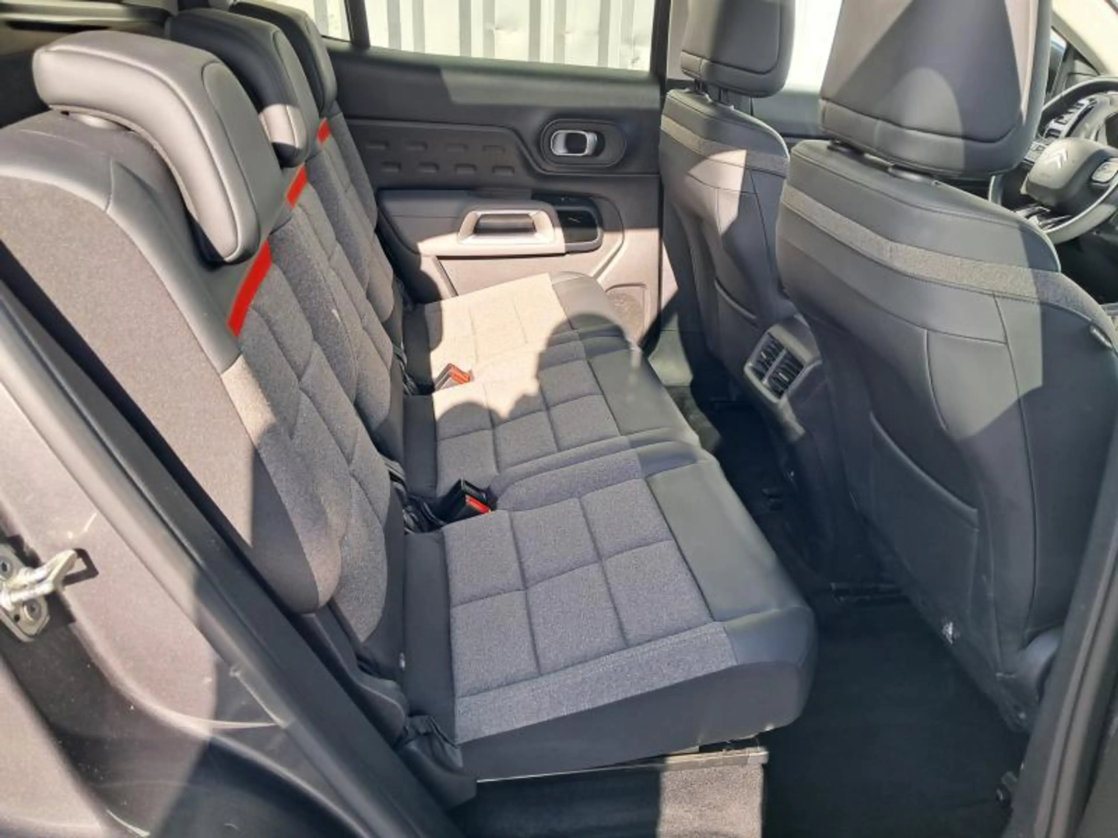 Citroen C5 Aircross Feel — photo 11