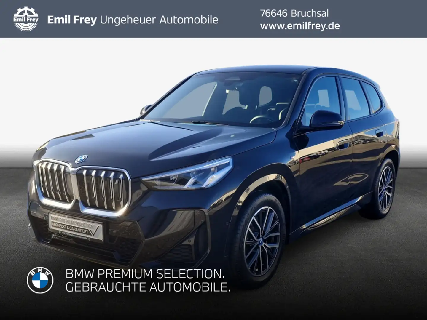 BMW iX1 xDrive30 M Sportpaket Schwarz - 1