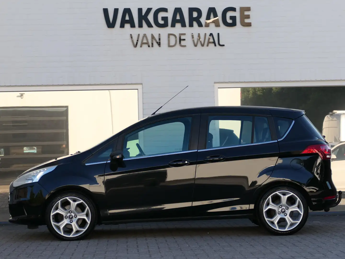 Ford B-Max 1.0 EcoBoost Titanium | Trekhaak | Half leder | St Nero - 2