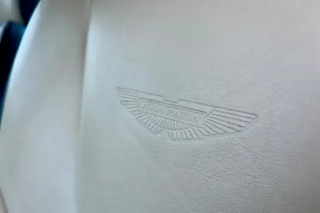 Aston Martin DB7 Vantage V12 im Neuwagenzustand Ansicht 19
