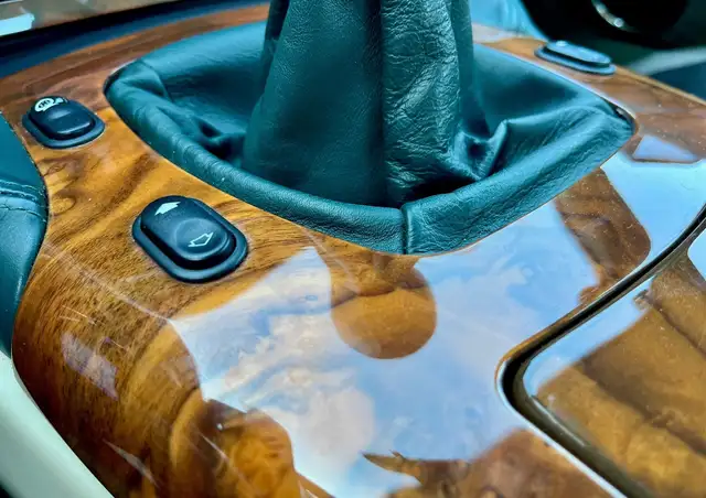 Aston Martin DB7 Vantage V12 im Neuwagenzustand Ansicht 6