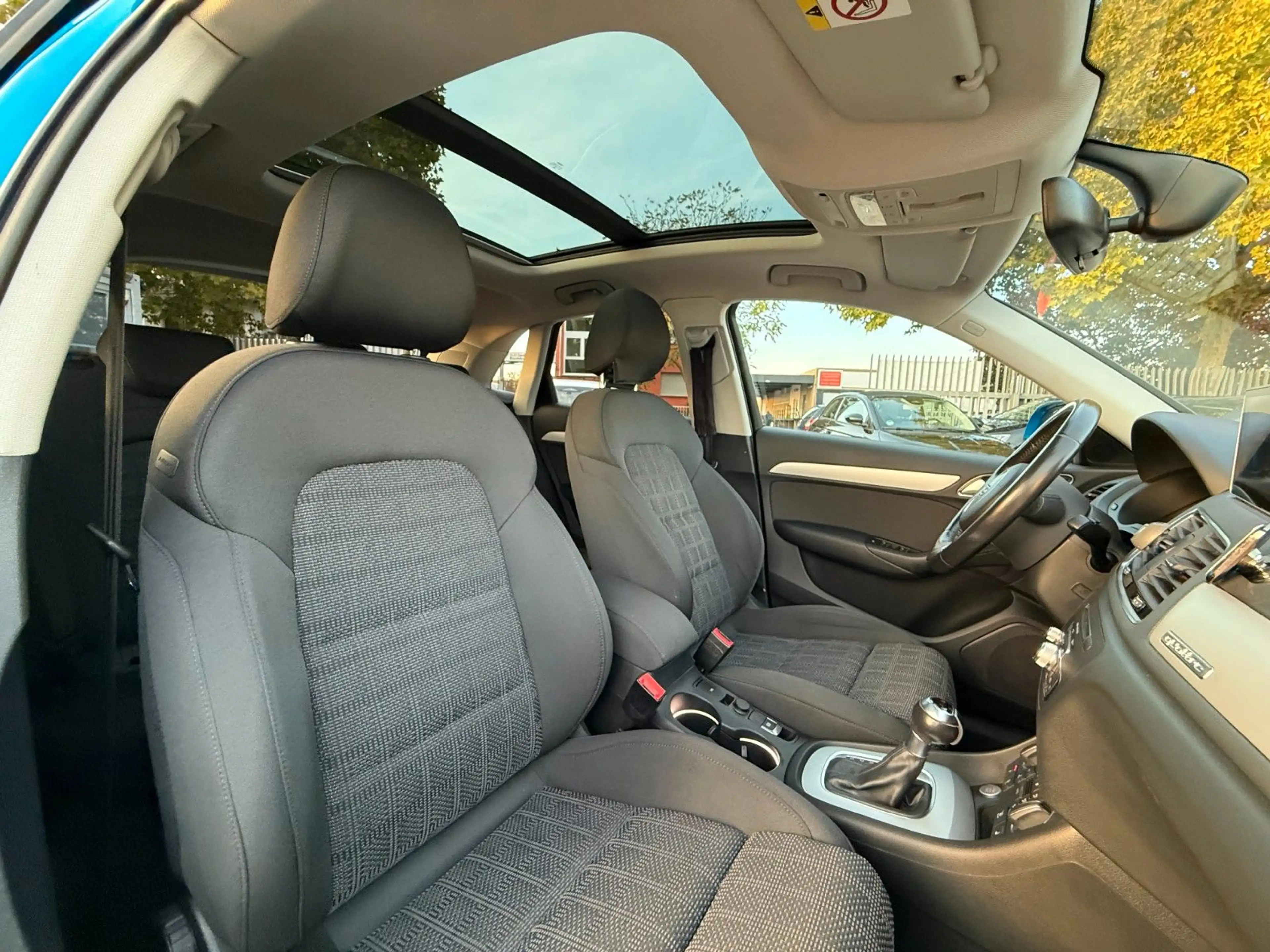 Audi Q3 SPORT QUATTRO S-LINE / AUTOMATIK / PANORAMA / — photo 12