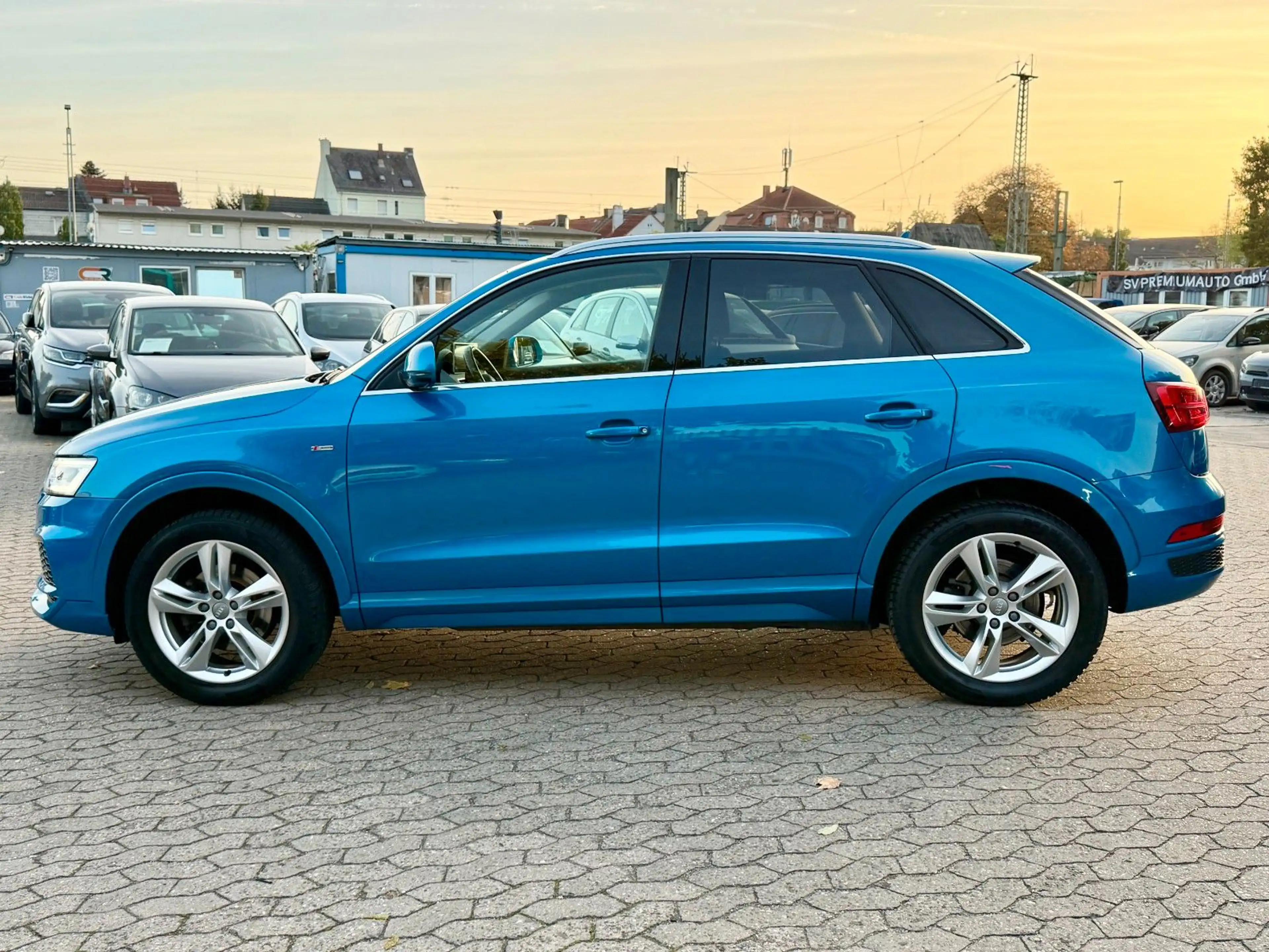 Audi Q3 SPORT QUATTRO S-LINE / AUTOMATIK / PANORAMA / — photo 3