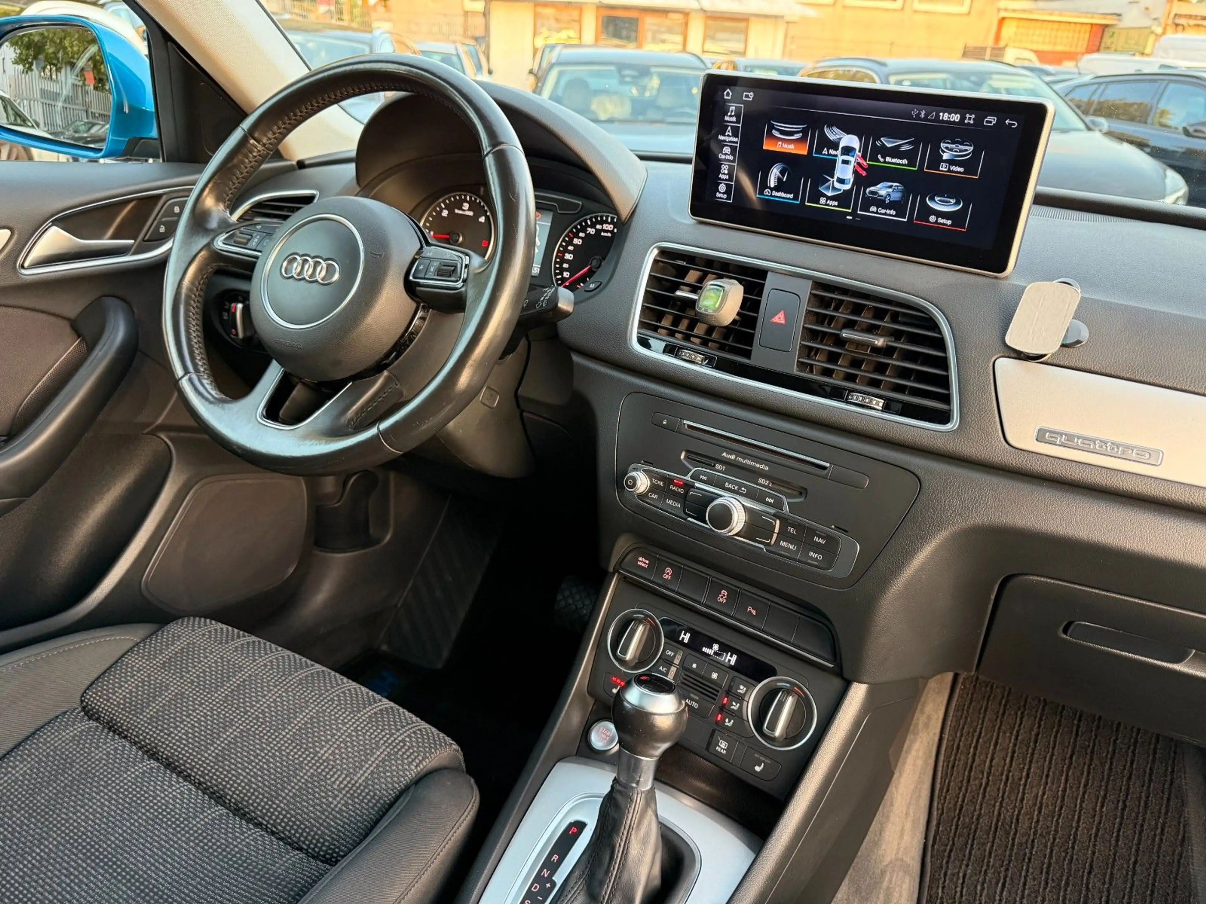 Audi Q3 SPORT QUATTRO S-LINE / AUTOMATIK / PANORAMA / — photo 14