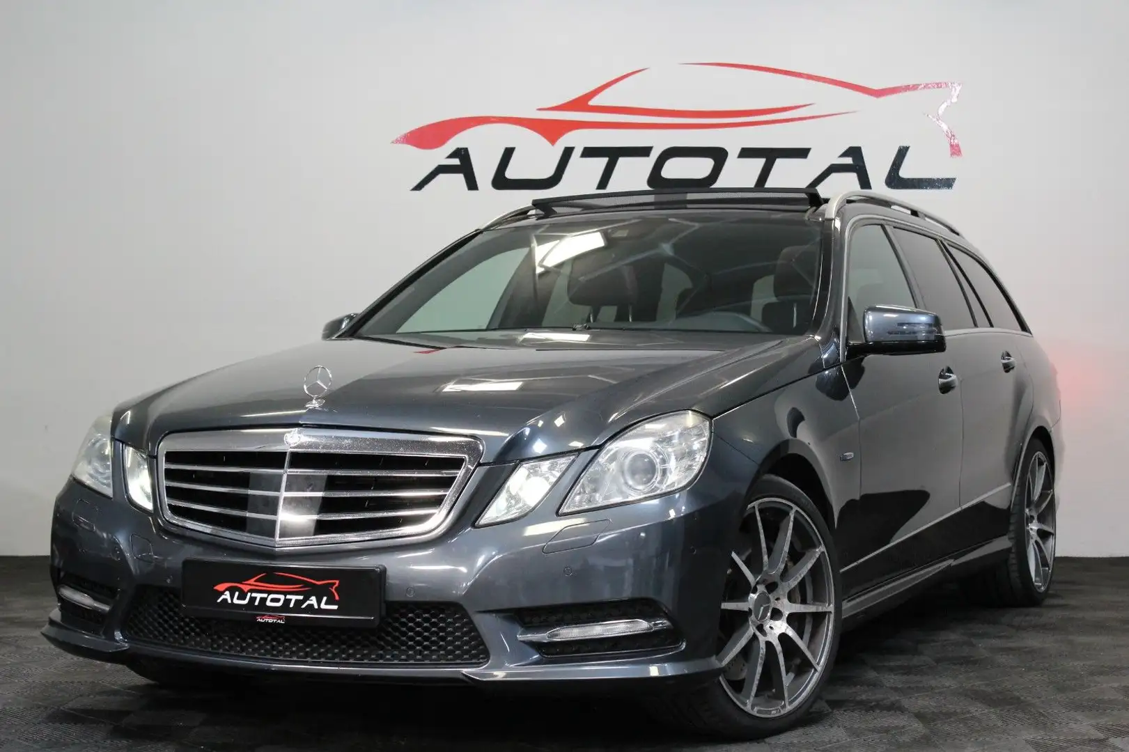 Mercedes-Benz E 500 *T-Modell*Avantgarde*AMG Line*Pano*Sitzküh. Grau - 1