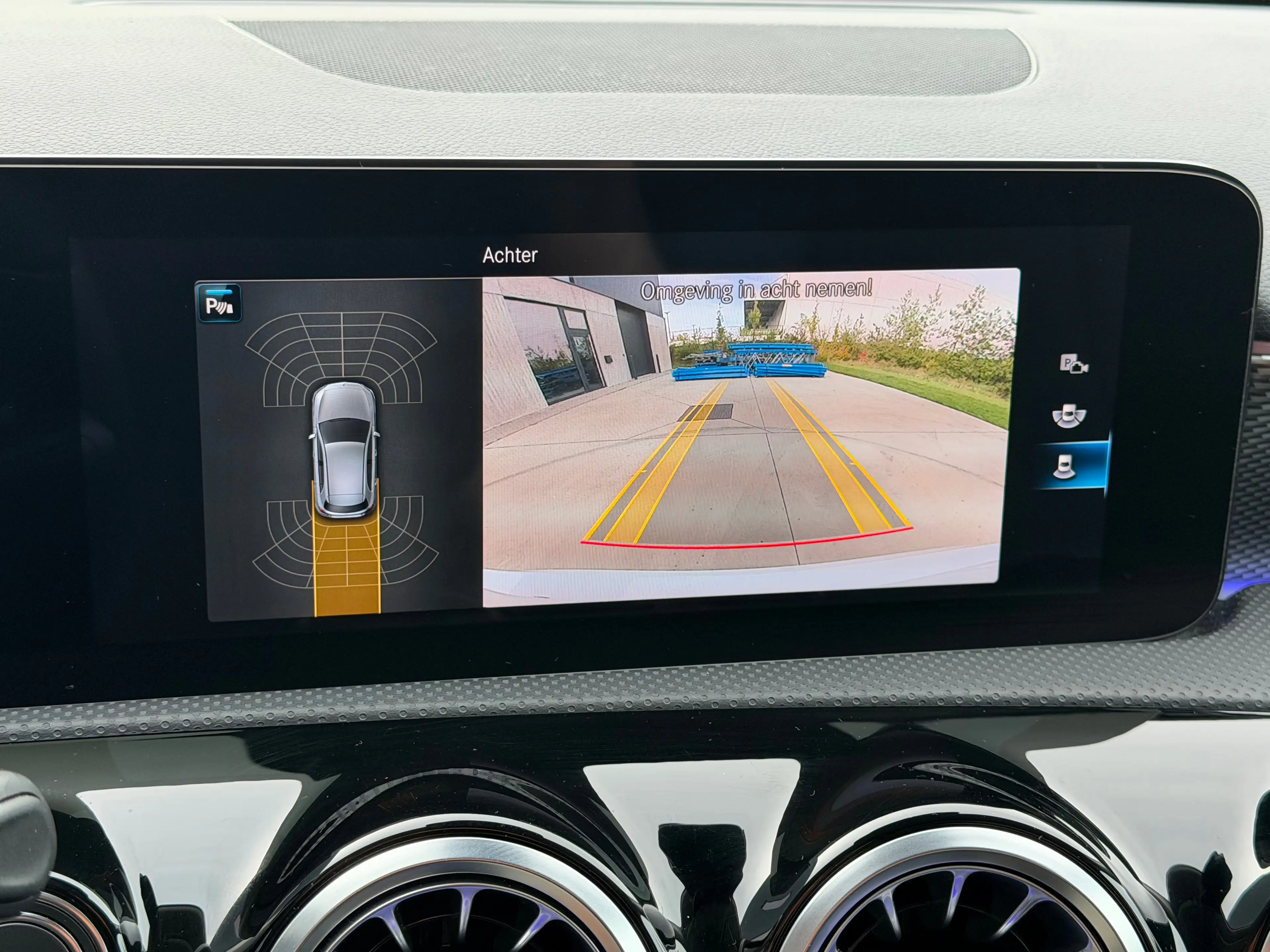 Mercedes-Benz A 250 e PHEV Progressive Line - CARPLAY- CAM - ACC- LED - NIEUWSTAAT — photo 14