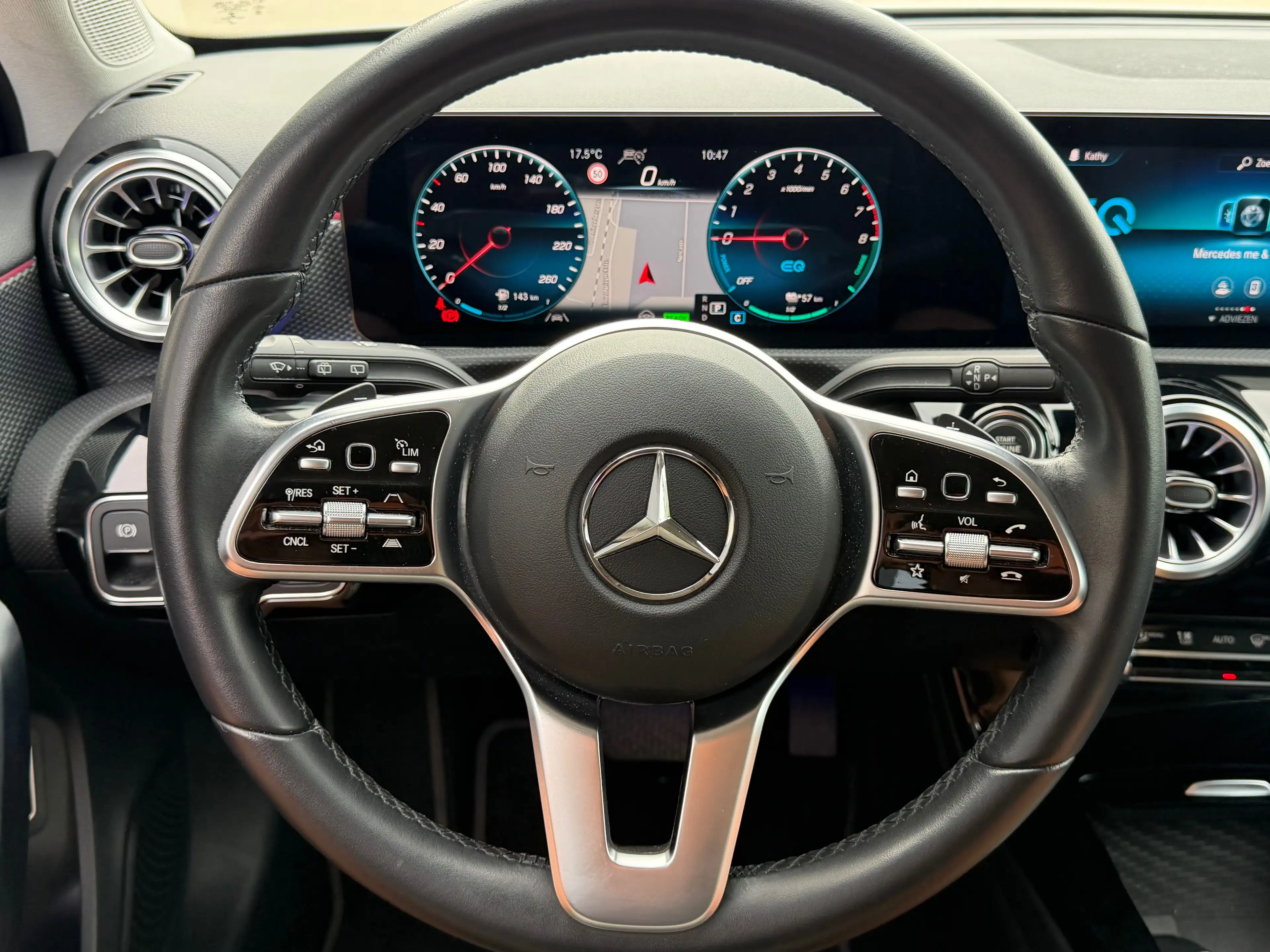Mercedes-Benz A 250 e PHEV Progressive Line - CARPLAY- CAM - ACC- LED - NIEUWSTAAT — photo 10
