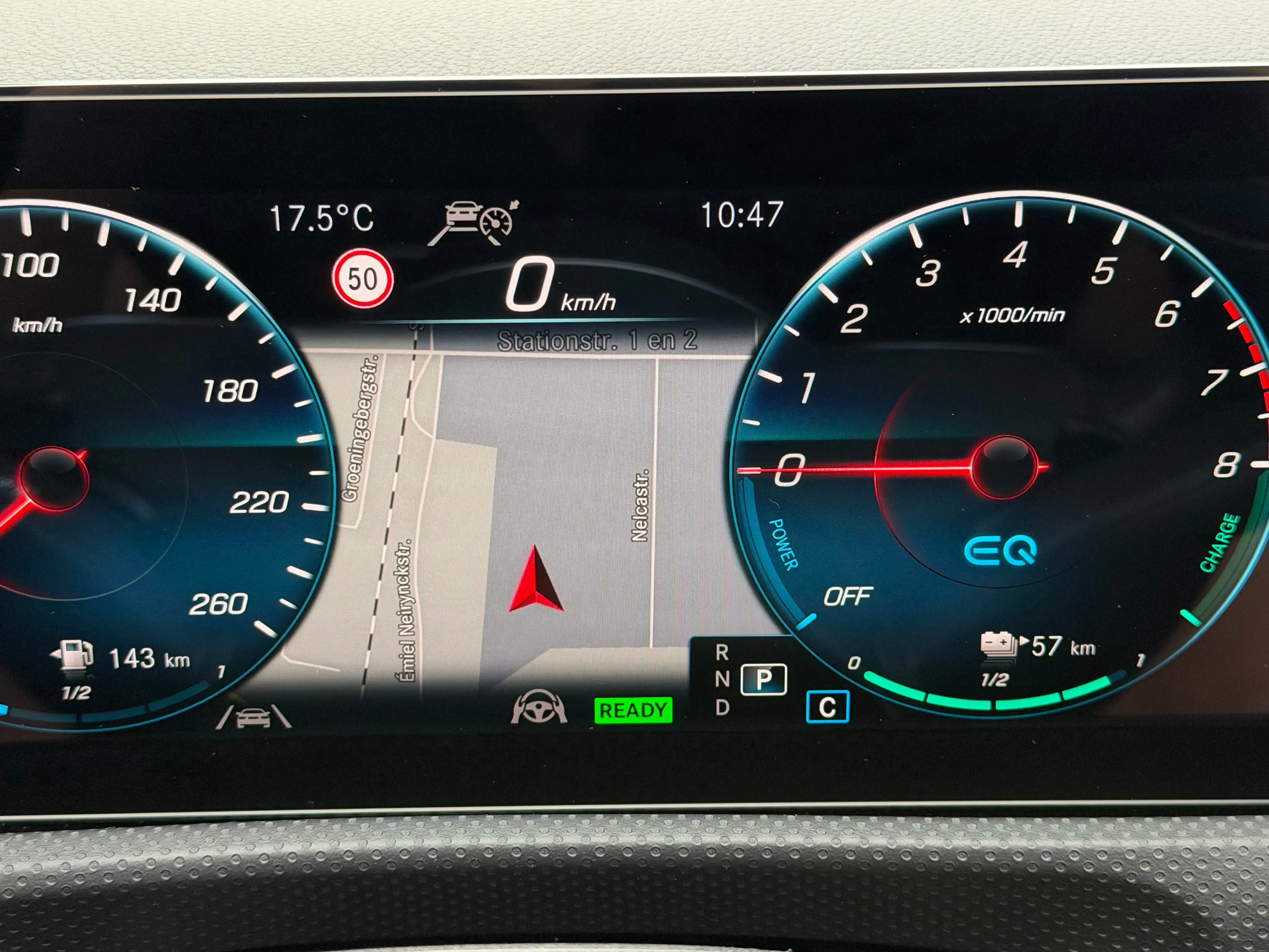 Mercedes-Benz A 250 e PHEV Progressive Line - CARPLAY- CAM - ACC- LED - NIEUWSTAAT — photo 12