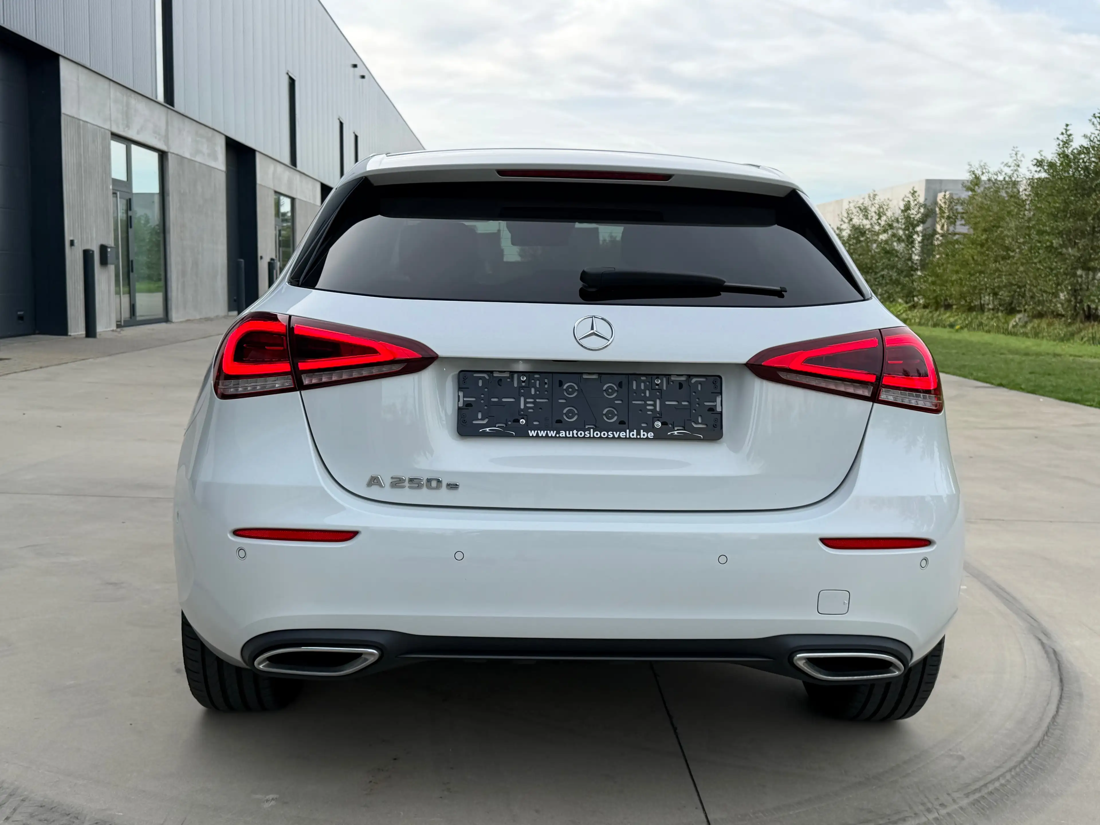 Mercedes-Benz A 250 e PHEV Progressive Line - CARPLAY- CAM - ACC- LED - NIEUWSTAAT — photo 5