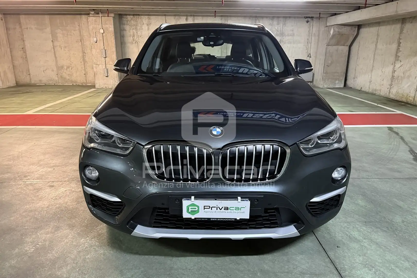 BMW X1 X1 sDrive18d xLine Argent - 2