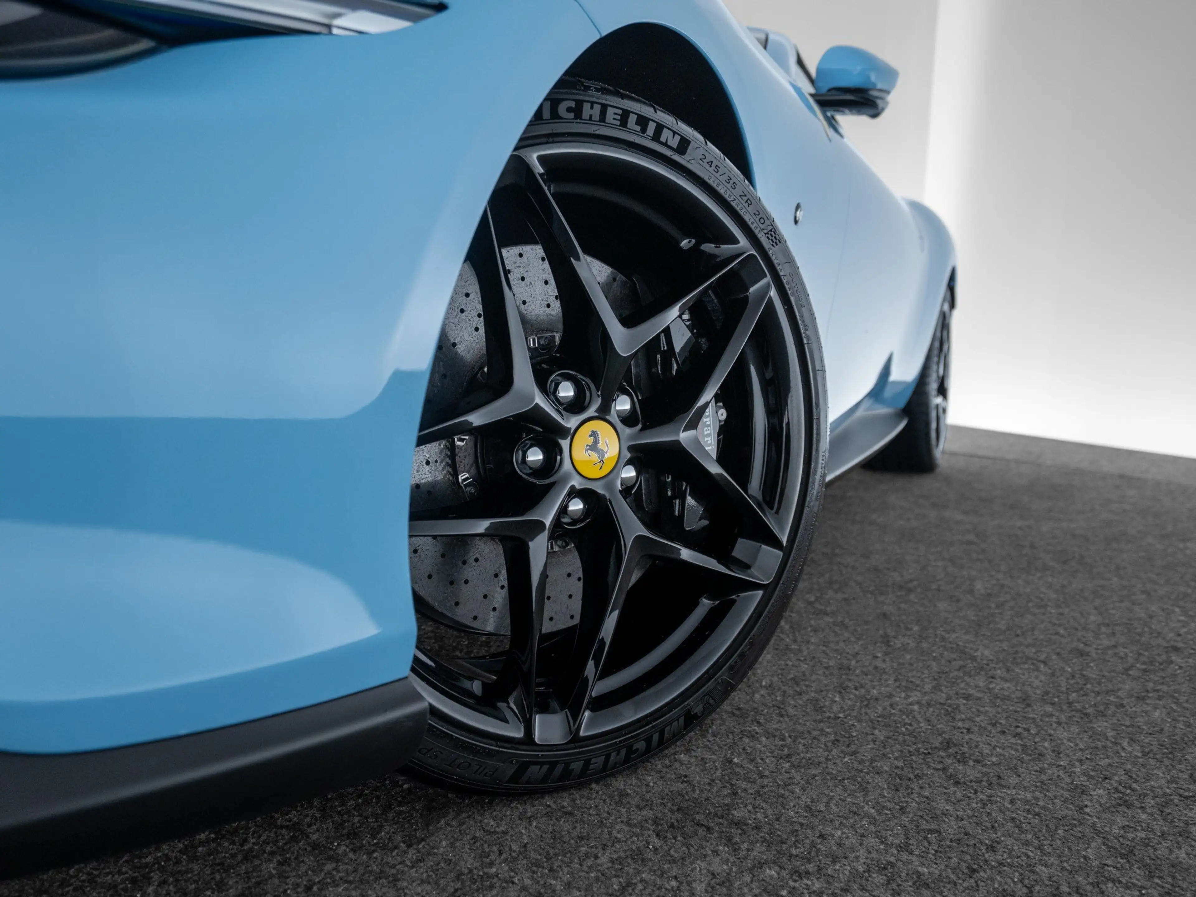 Ferrari Roma Spider FERRARI SINGEN — photo 15