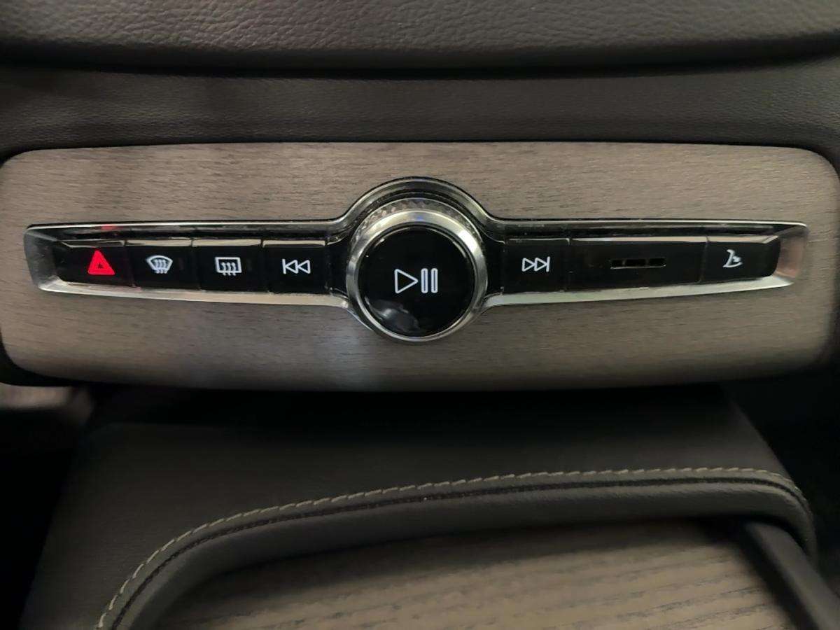 2022 Volvo XC90 T8 awd hybride rechargeable cuir toit pano 8 pneus thumb 19