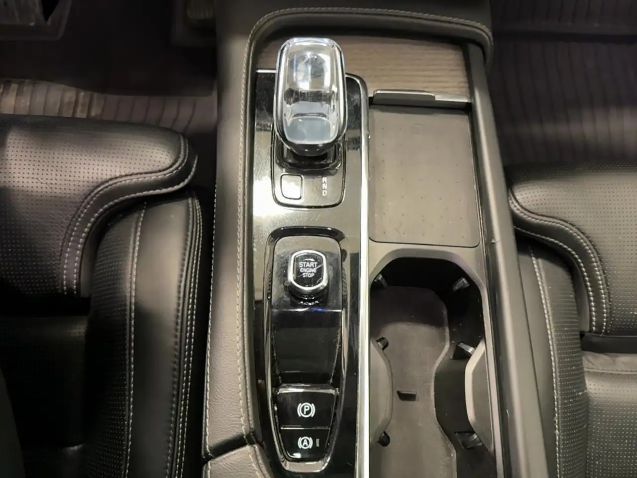 Volvo XC90 снимка Volvo XC90