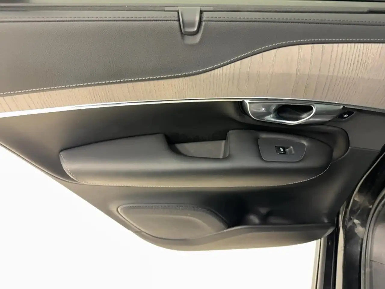 Volvo XC90 снимка Volvo XC90