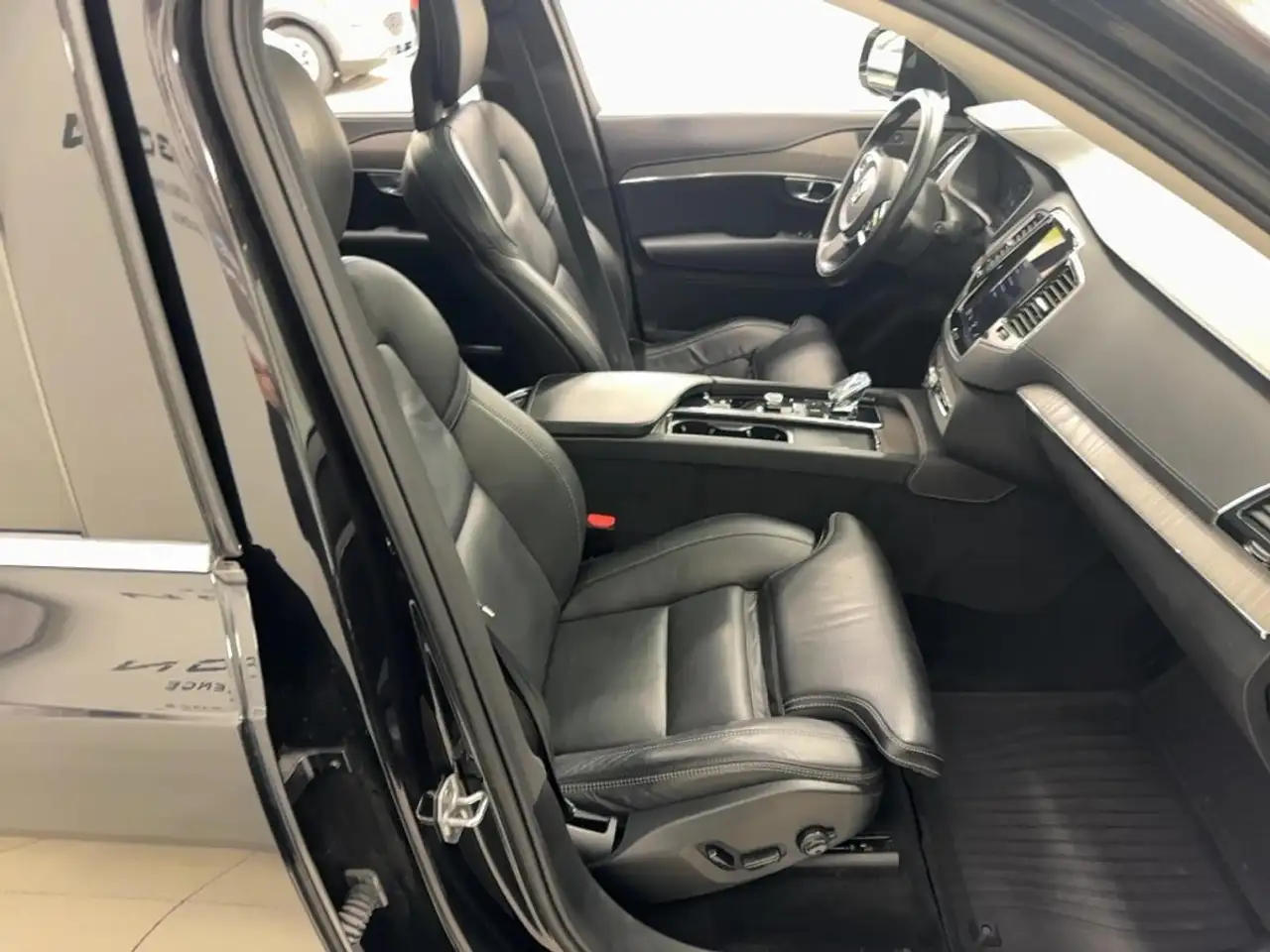 Volvo XC90 снимка Volvo XC90