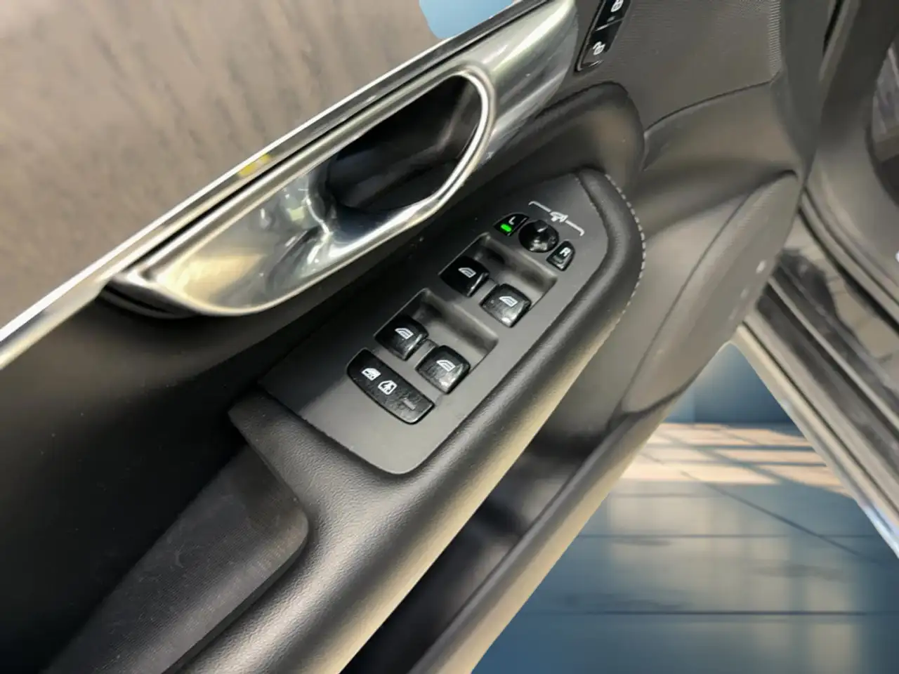 Volvo XC90 снимка Volvo XC90