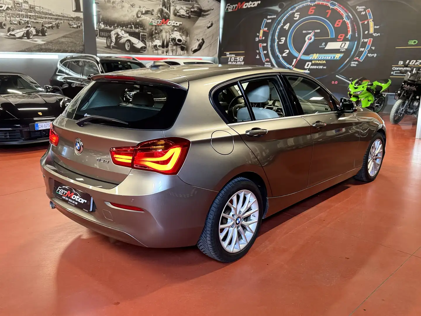 BMW 118 118d Business 5p auto Full-Optional Pari al nuovo - 1