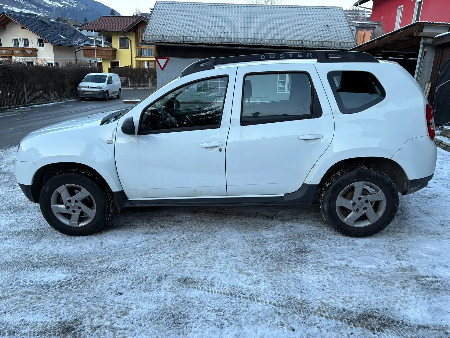 Dacia Duster 1.5dci===4x4==== Weiß - 2