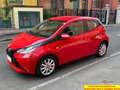 Toyota Aygo 1.0 VVT-i 69 CV 5 porte x-cite Rojo - thumbnail 1