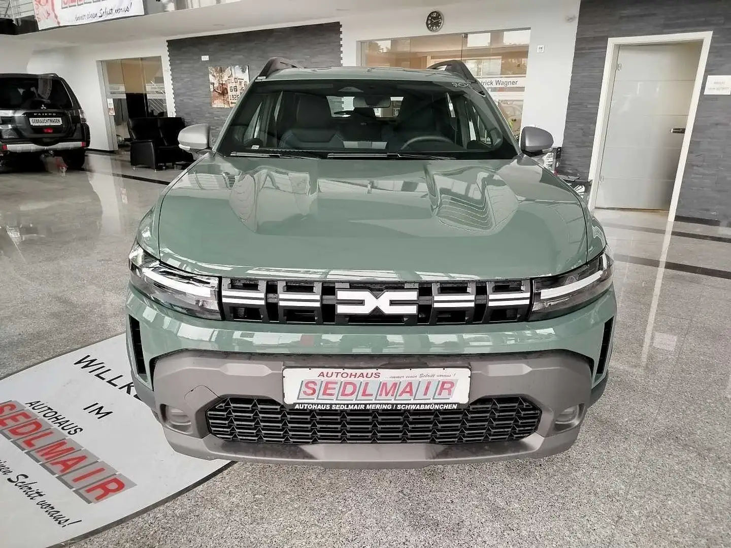 Dacia Duster Expression Hybrid 140 *SHZ/NAVI* Verde - 2