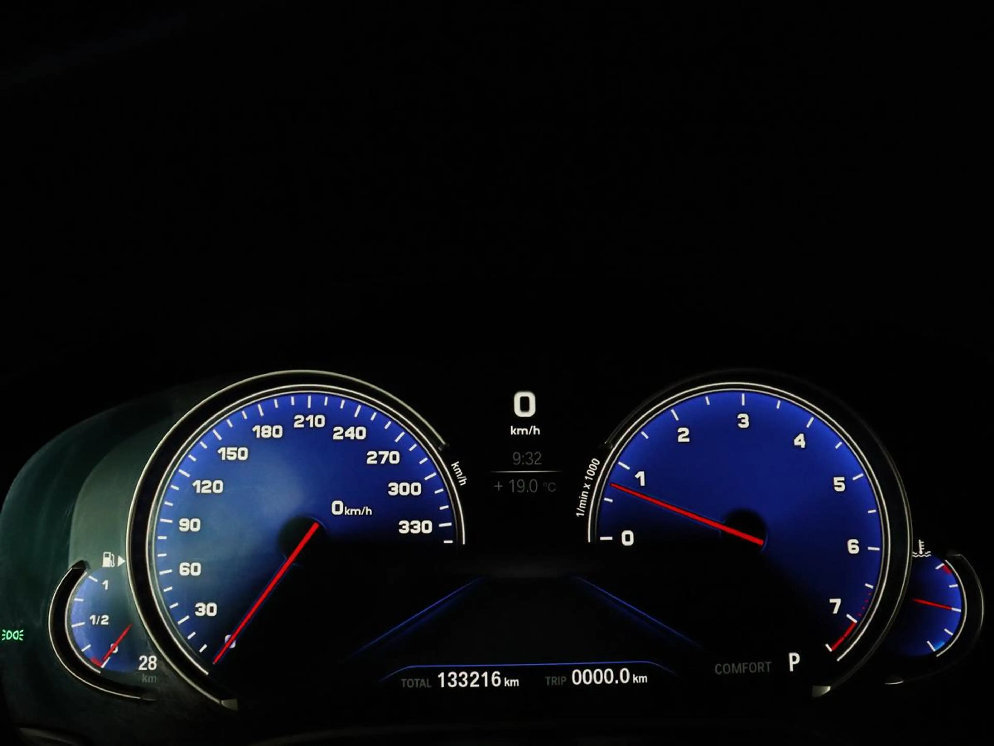 BMW 520 5-serie Touring 520i High Executive | Trekhaak | C — photo 32