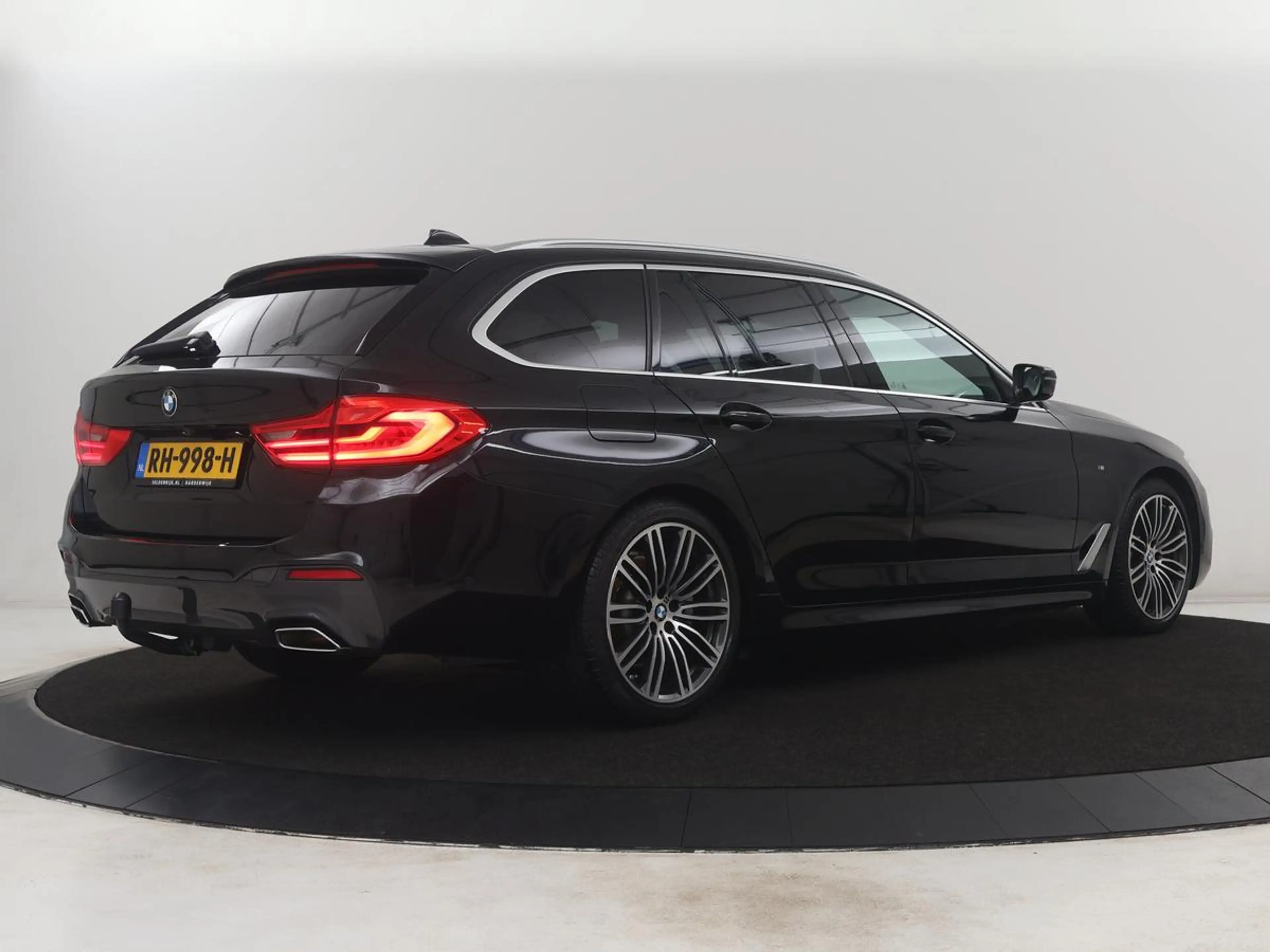 BMW 520 5-serie Touring 520i High Executive | Trekhaak | C — photo 35