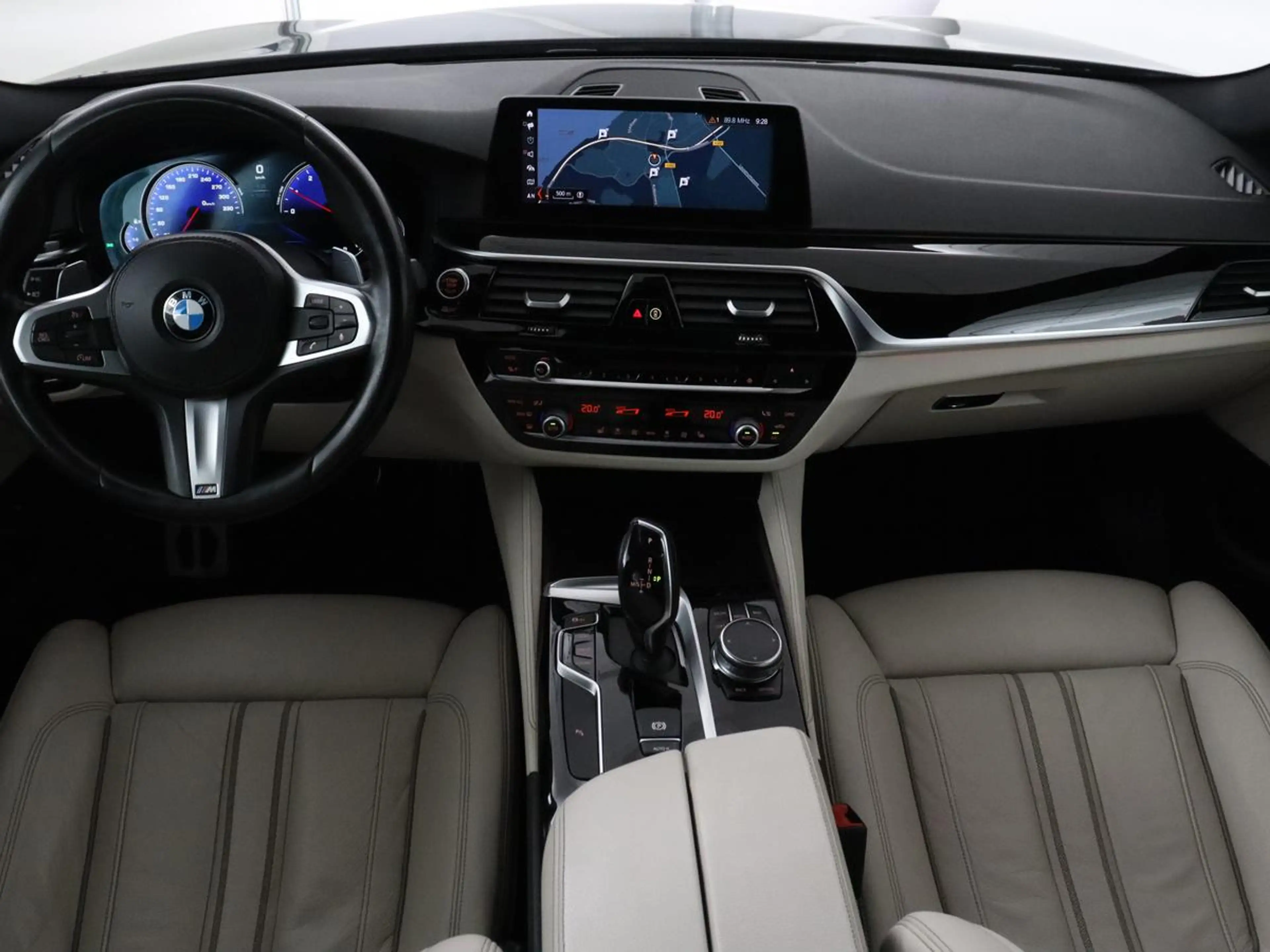 BMW 520 5-serie Touring 520i High Executive | Trekhaak | C — photo 3