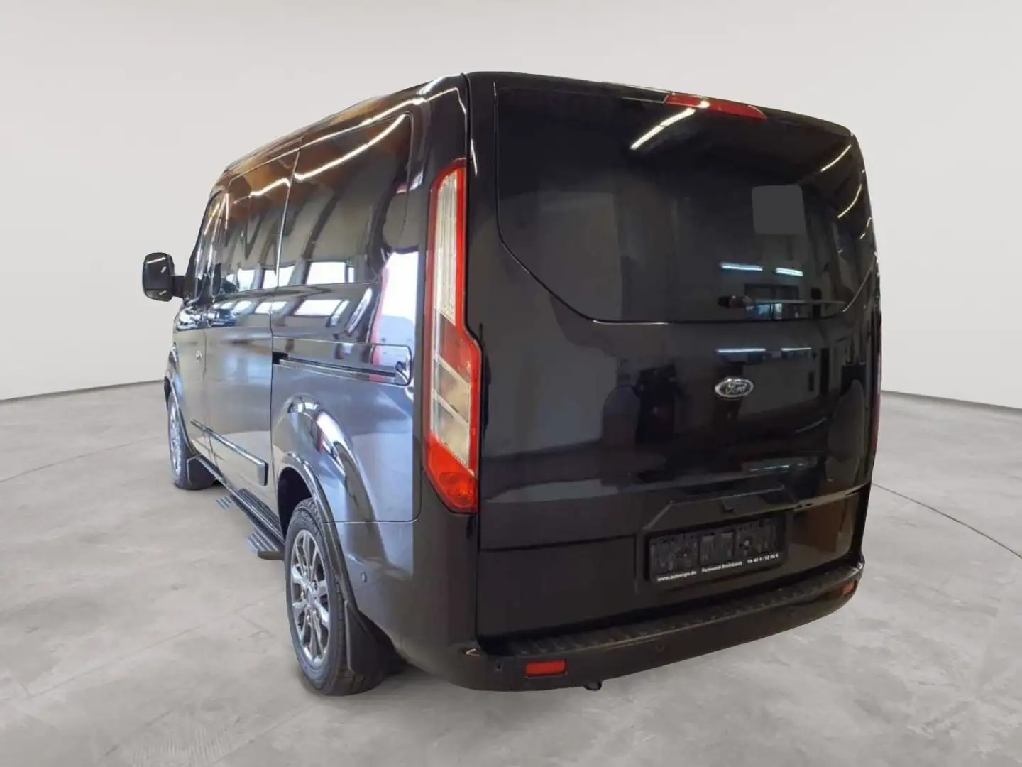 Ford Tourneo Tourneo Custom 320 L1H1 VA Autm. Titanium X Negro - 2