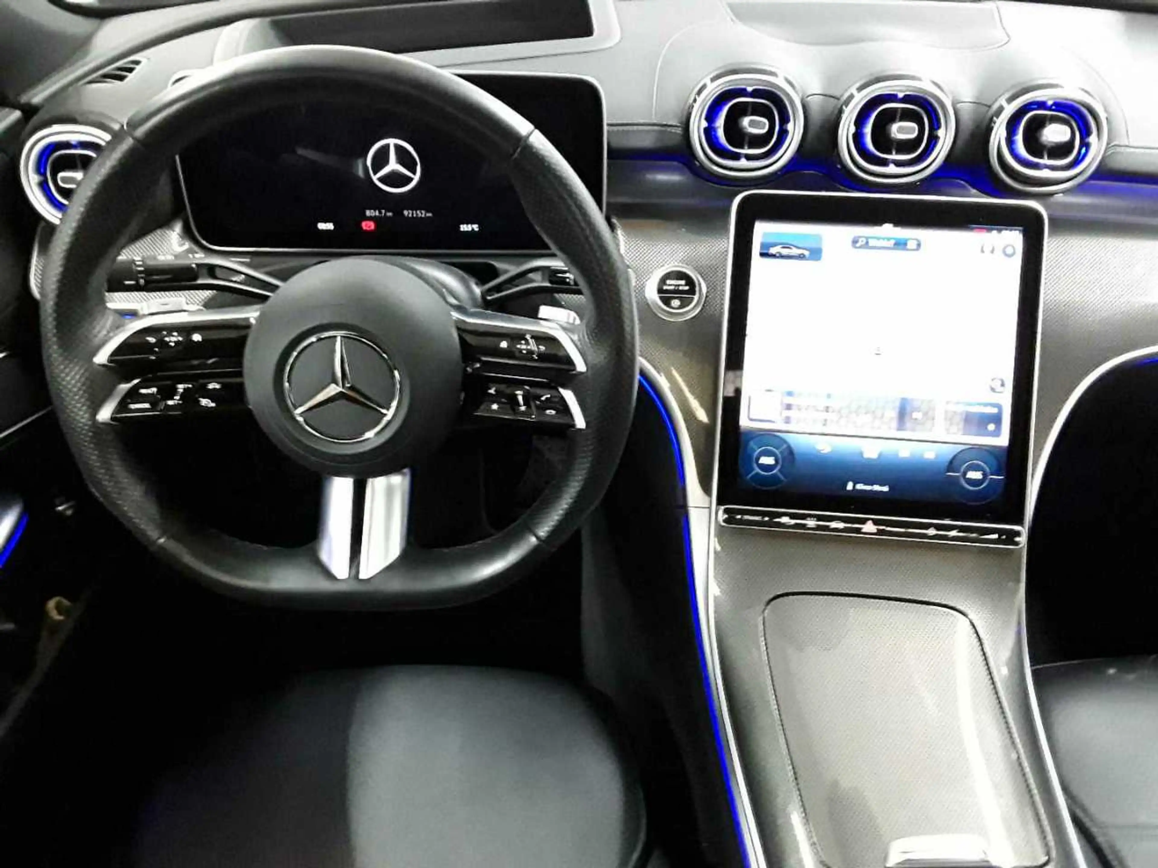 Mercedes-Benz C 300 C 300d-4M AMG AHK PANO StHz AssiP HuD — photo 10
