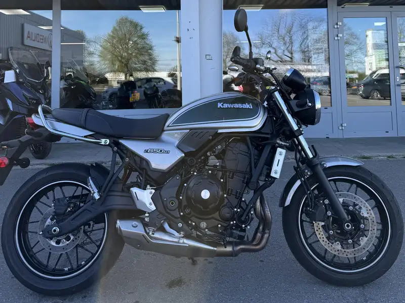 Kawasaki Z650 - foto 2