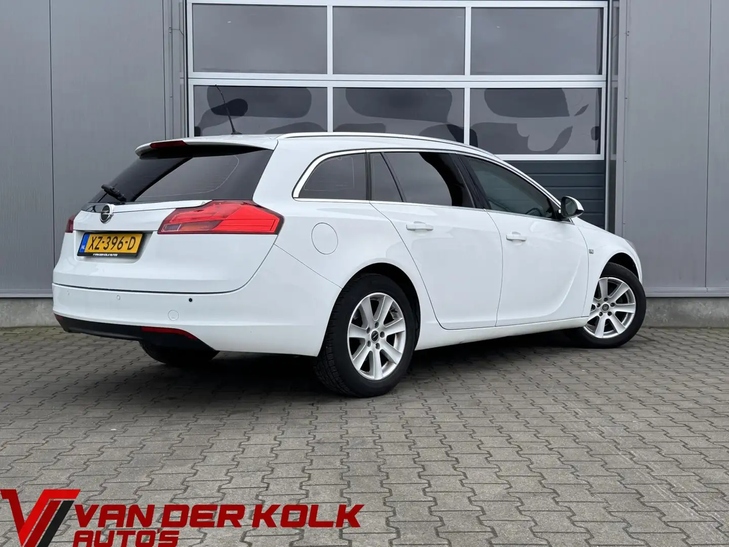 Opel Insignia Sports Tourer 1.6 Edition | Cruise | Climate | Sto Weiß - 2