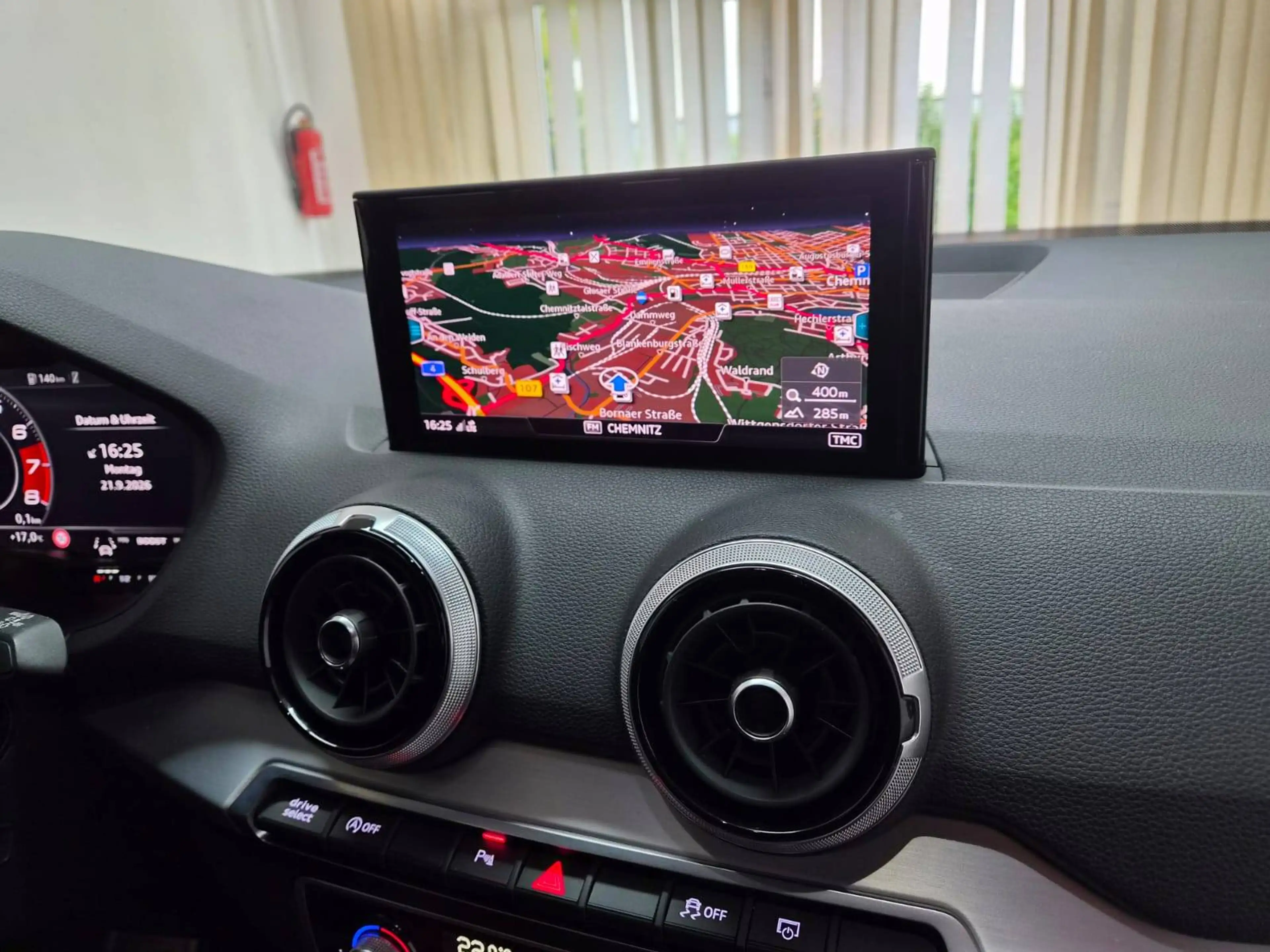 Audi SQ2 2.0 TFSI qu. Audi exclusive / Leder 2 farbig — photo 13