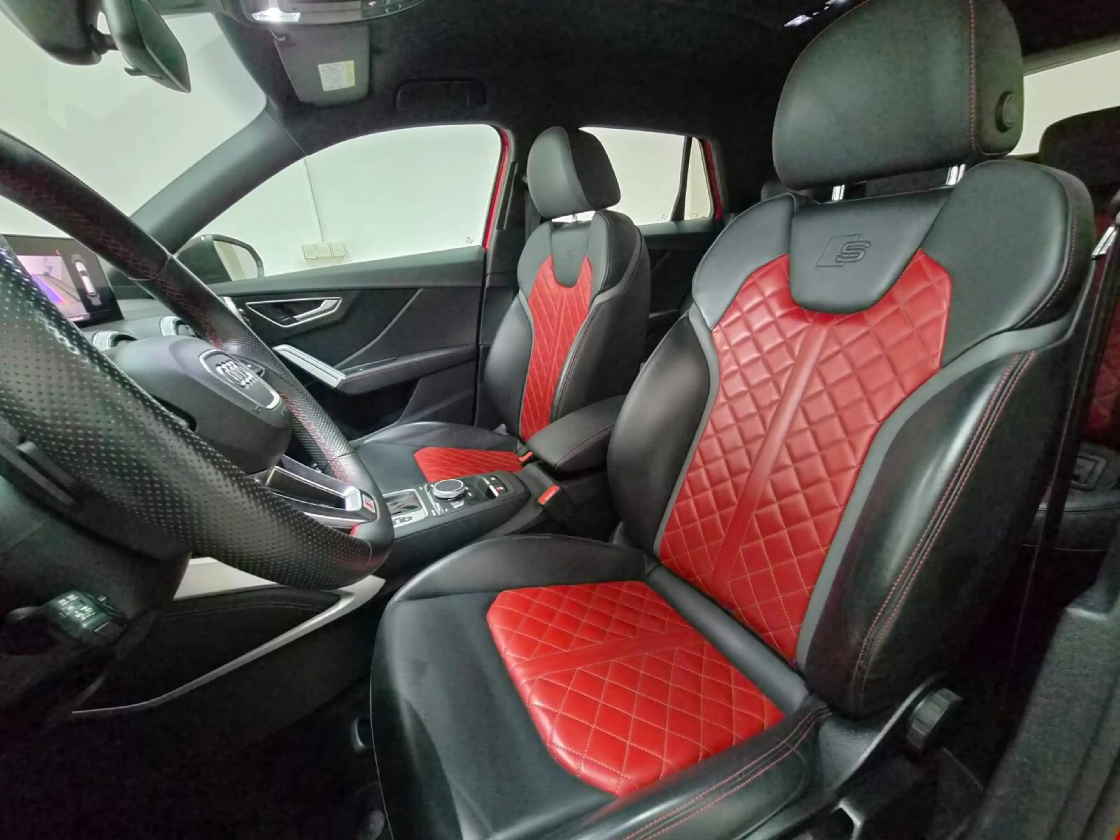 Audi SQ2 2.0 TFSI qu. Audi exclusive / Leder 2 farbig — photo 7