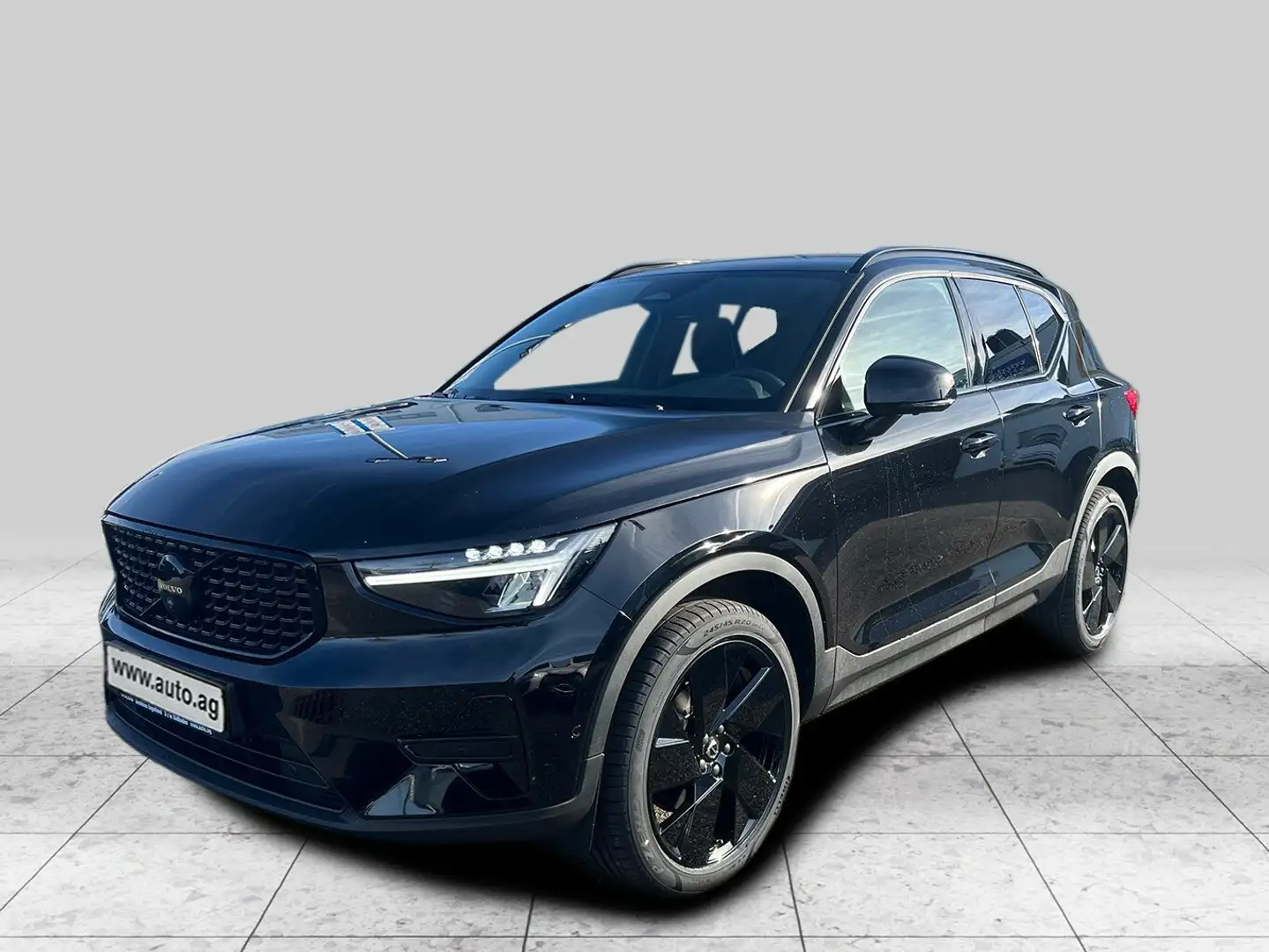 Volvo XC40 B3 B PLUS BLACK ED. STHZ 360° Schwarz - 2