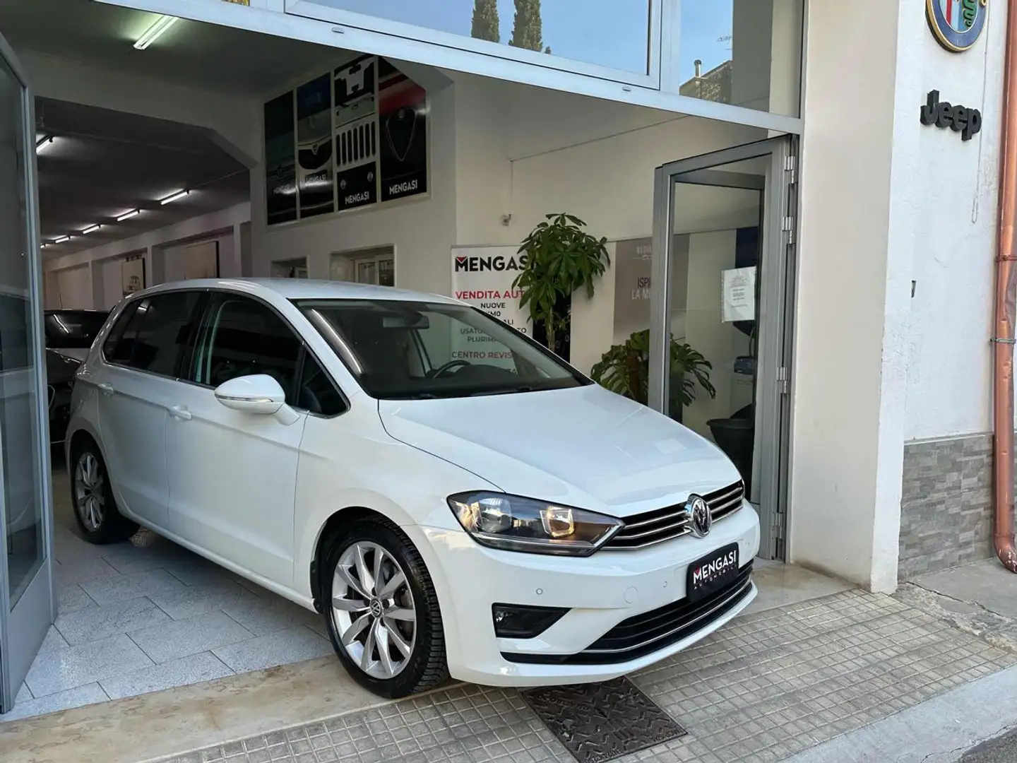 Volkswagen Golf Sportsvan 1.6 TDI 110CV Comfortline BlueMotion Technology Blanc - 2