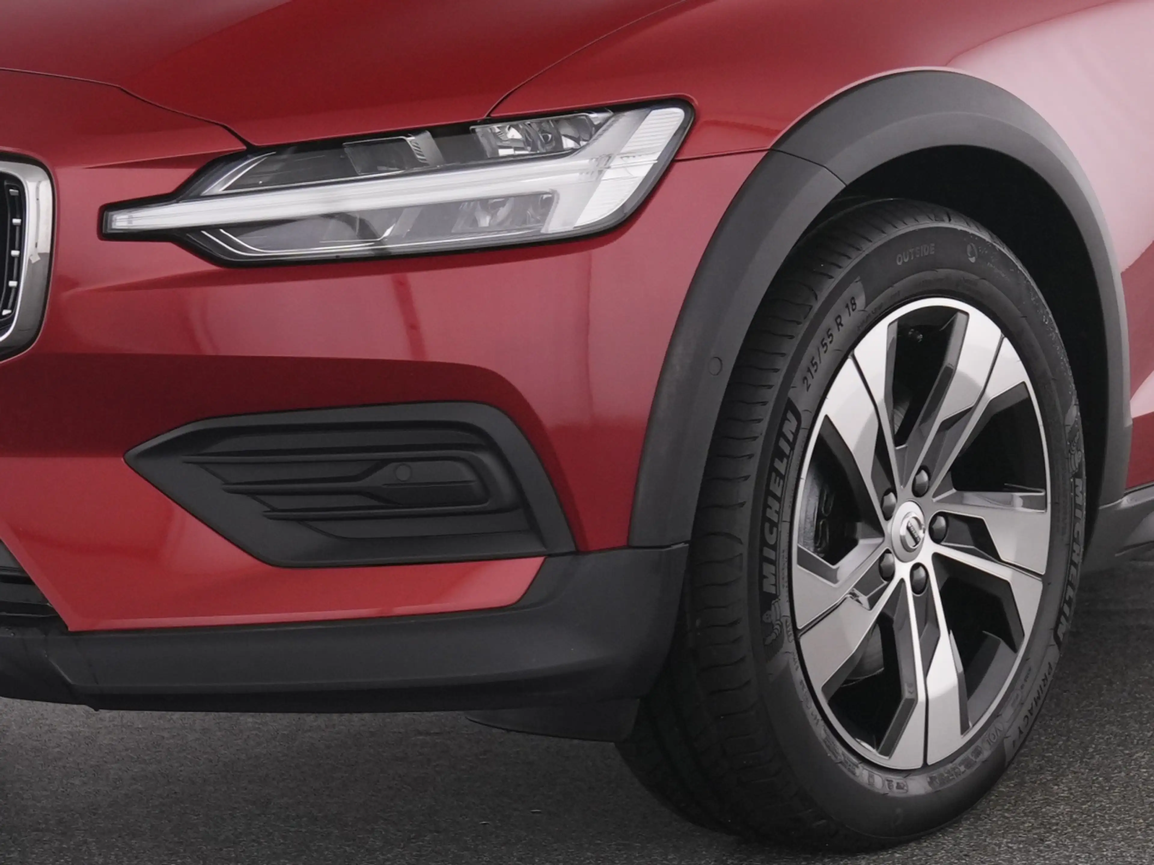 Volvo V60 Cross Country B4 AWD  PLUS 18'+MEMORY+LEDER+ — photo 9