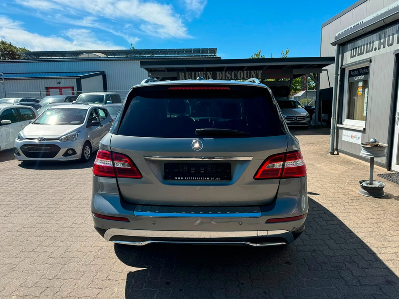 Mercedes-Benz ML 250 CDI AHK°SZHG°PDC°NAVI°XENON°T-LEDER°TEMPO — photo 8