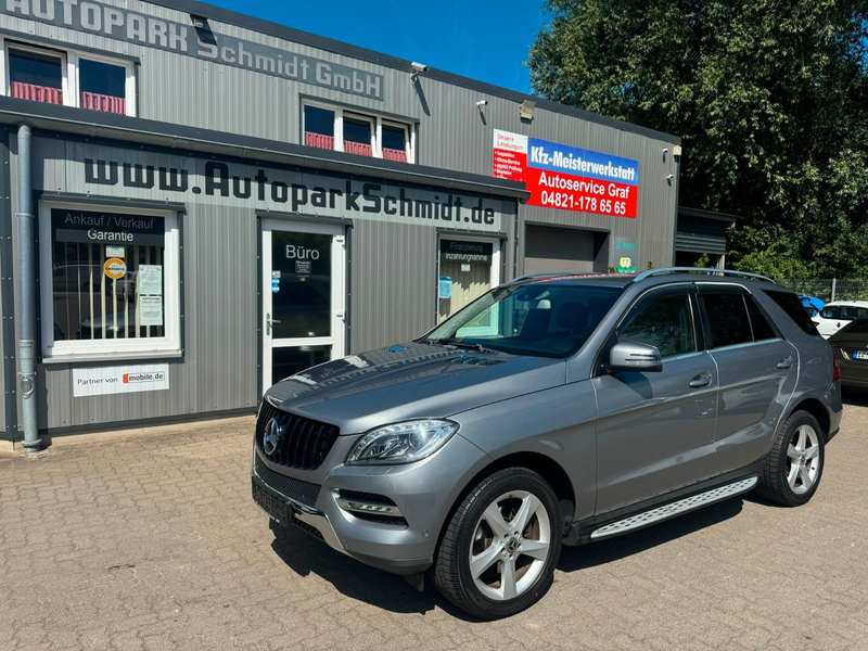 Mercedes-Benz ML 250 CDI AHK°SZHG°PDC°NAVI°XENON°T-LEDER°TEMPO
