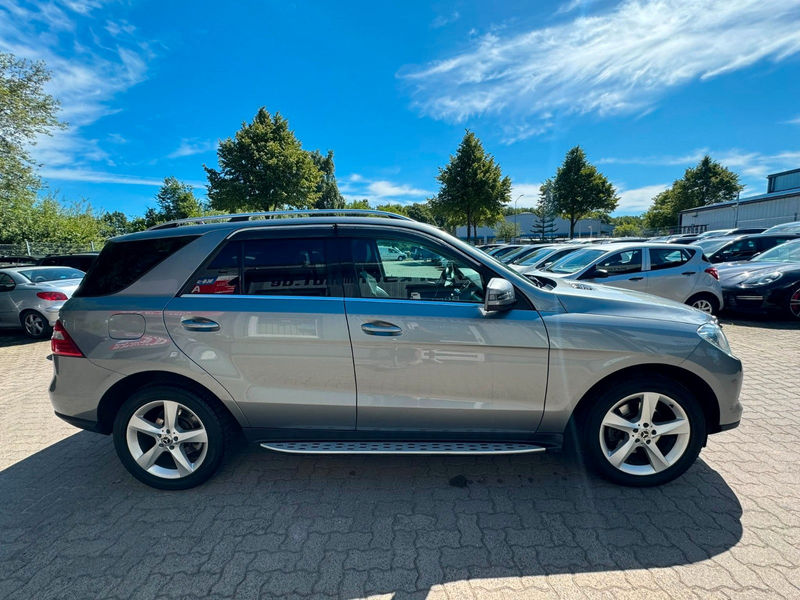 Mercedes-Benz ML 250 CDI AHK°SZHG°PDC°NAVI°XENON°T-LEDER°TEMPO — photo 5