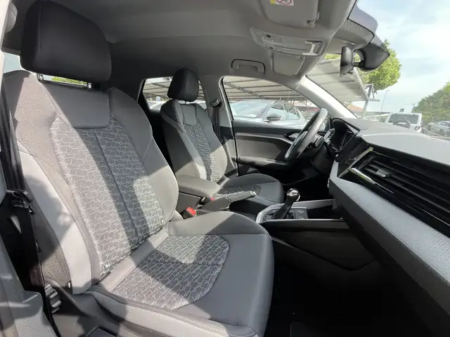 Audi A1 view 9