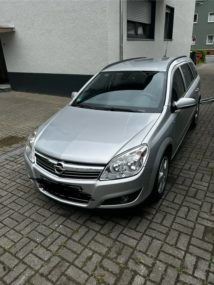 Opel Astra Edition Grau - 2
